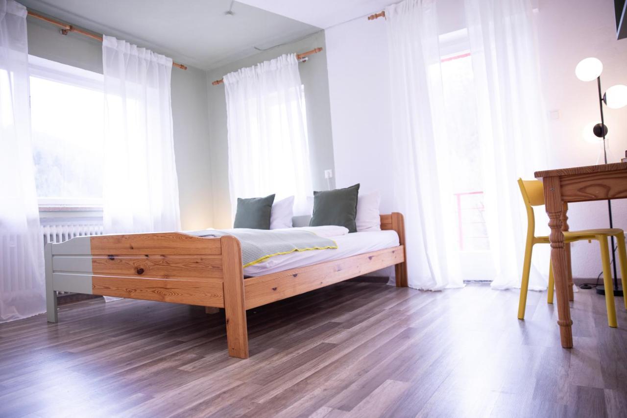 Das Schoene Leben Pop-Up Hotel Hornberg Ngoại thất bức ảnh
